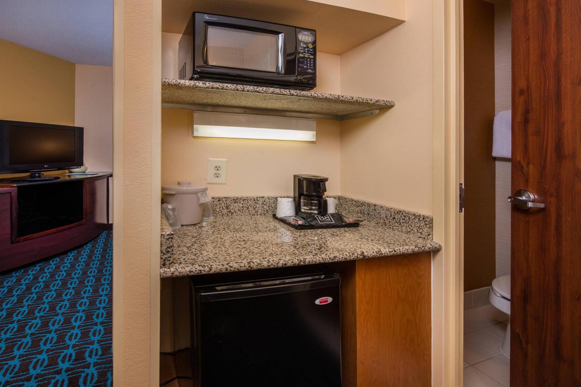 Fairfield Inn Dulles Airport Чантилли Экстерьер фото